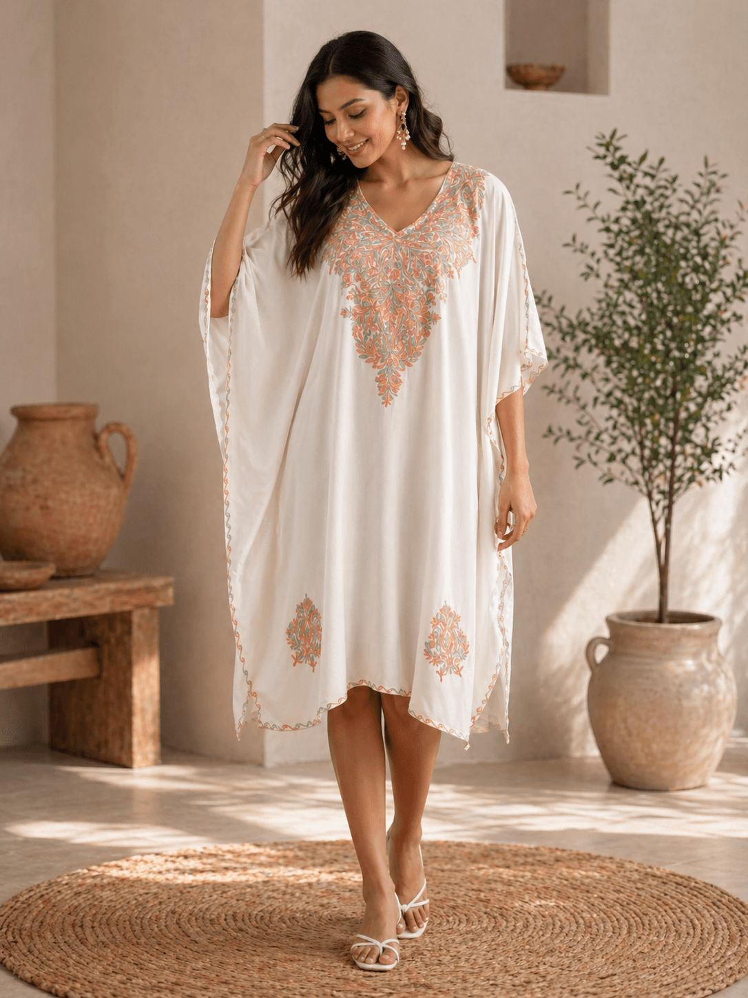 Mehr - e - Gul Ivory Kaftan - Kashinara