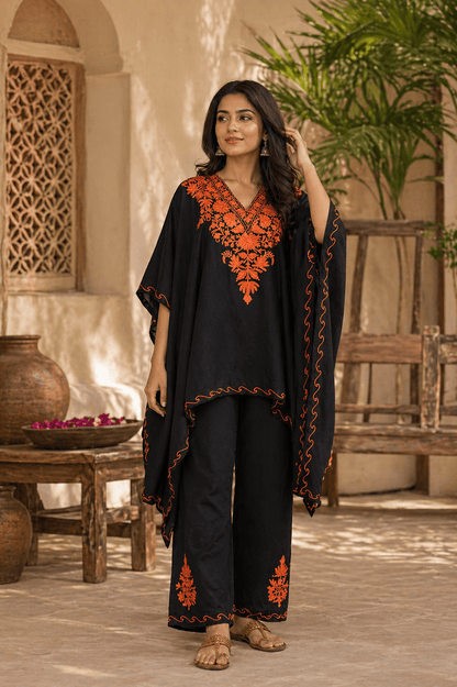 Zar - e - Siyah Kashmiri Kaftan Set - Kashinara